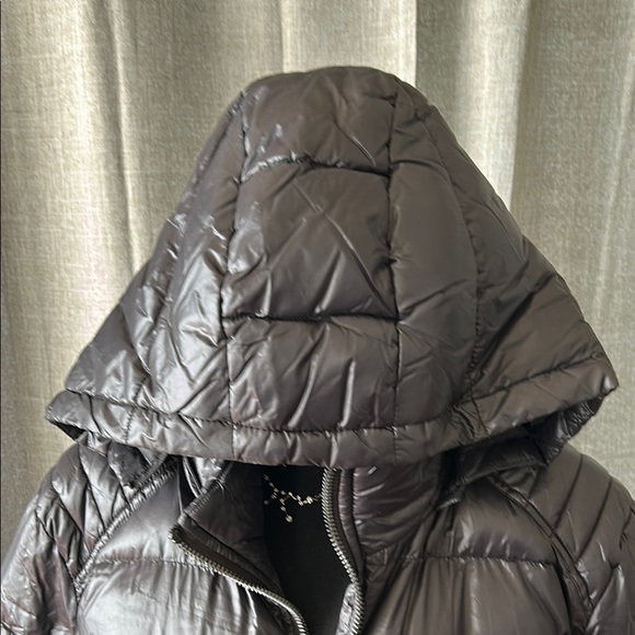 Guess Black Puffer Jacket with Hood - Picture 4 of 4